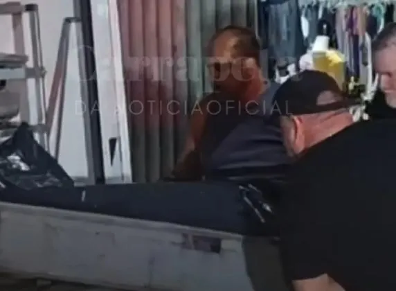 Homem é assassinado com 10 tiros na frente da família dentro da própria casa, na Paraíba 