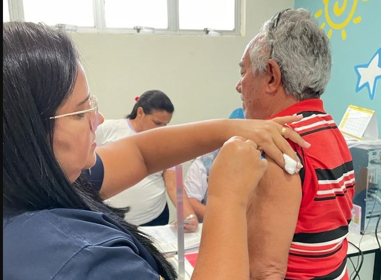 Patos amplia vacinação covid com dose Bivalente para 60 anos ou mais, nesta segunda-feira (06)