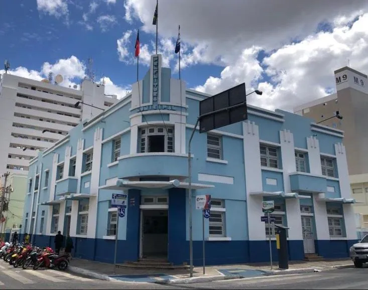 Diretoria de Administração Tributária de Patos publica edital para renovação da Taxa de Alvará para comércio e serviços - OUÇA 