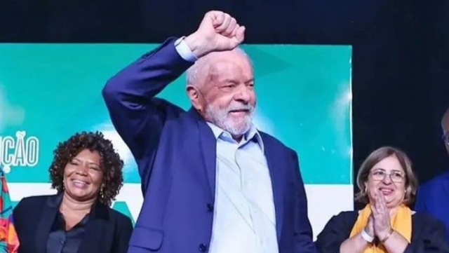 Lula lança pacote com mais de 25 ações para mulheres