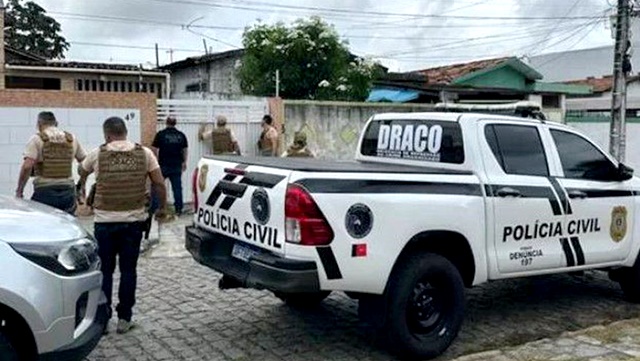 Polícia cumpre mandados na Paraíba em operação que investiga fraude em concursos