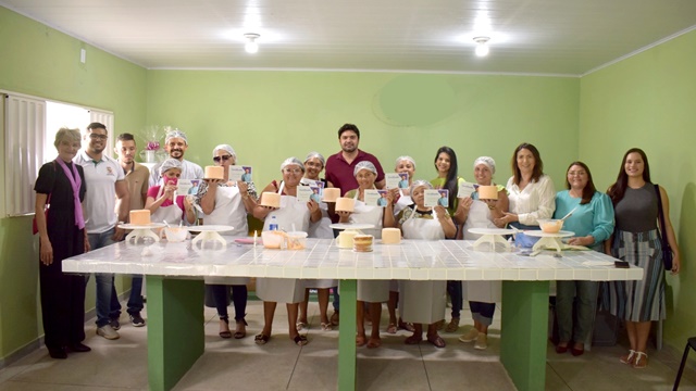 Mulheres Bonfinenses ganham cursos e brindes no Dia da Mulher em uma Ação da Secretaria de Desenvolvimento