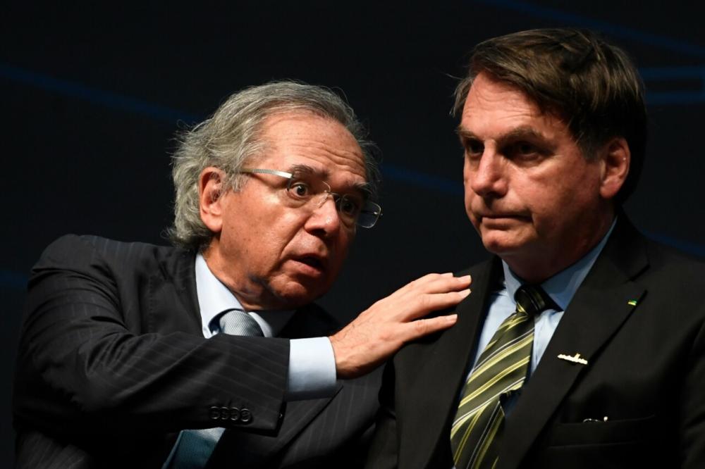 Fundação Getúlio Vargas afirma que Bolsonaro furou teto de gastos em R$ 795 bilhões