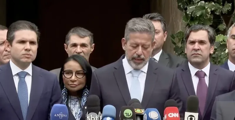 VÍDEO: Arthur Lira anuncia apoio a Hugo Motta na disputa pela Presidência da Câmara Federal