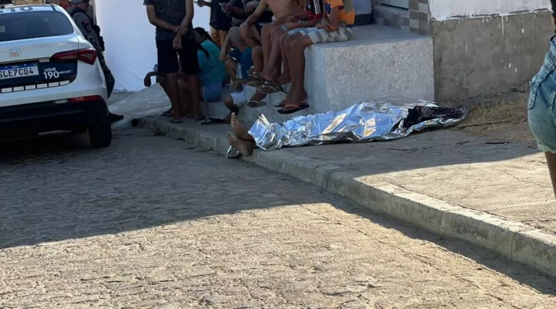 Homem é morto a facadas na tarde deste domingo, (10), em Catingueira