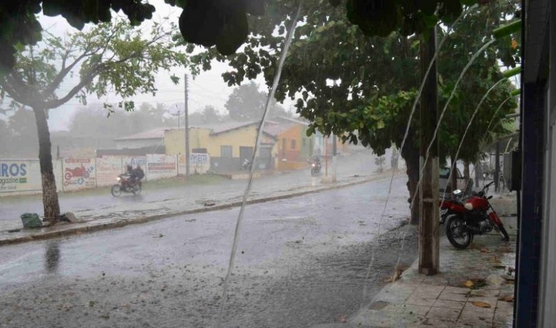 Paraíba registra açudes sangrando após ocorrência de chuvas no final de semana