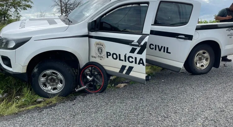 Vídeo: Homem de 31 anos morre em acidente envolvendo uma viatura da PCPB e motocicleta, na BR 230 em Pombal