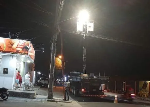 Patos é contemplada com 198 luminárias de led em importantes ruas e avenidas através do Programa de Eficiência Energética