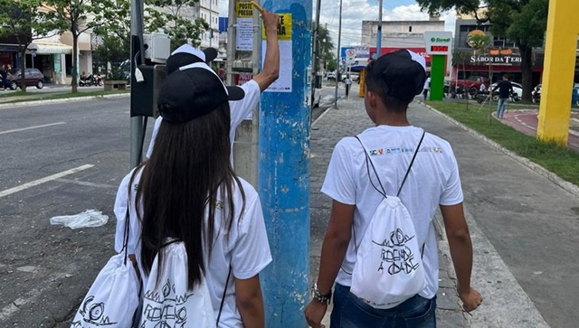 Adolescentes do SCFV dos CRAS participam de oficina Revendo a Cidade