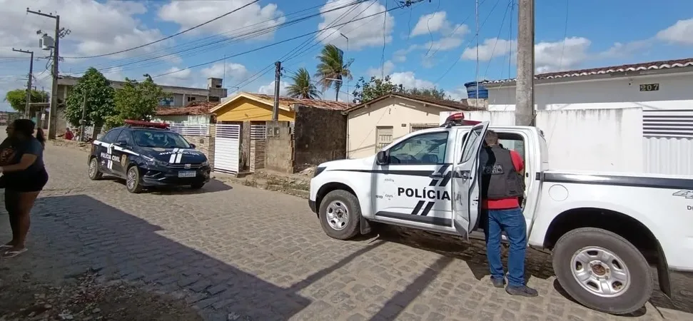 Homem mata mulher a facadas e usa carrinho de mão para abandonar o corpo em estrada, na Paraíba