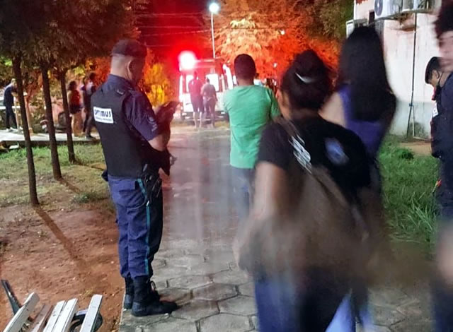 Estudante fica ferida após cair do segundo andar de bloco na UFCG
