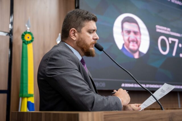 Aprovado o PL de Jamerson Ferreira que determina a implantação de acomodações para idosos e portadores de deficiência física em agências bancárias