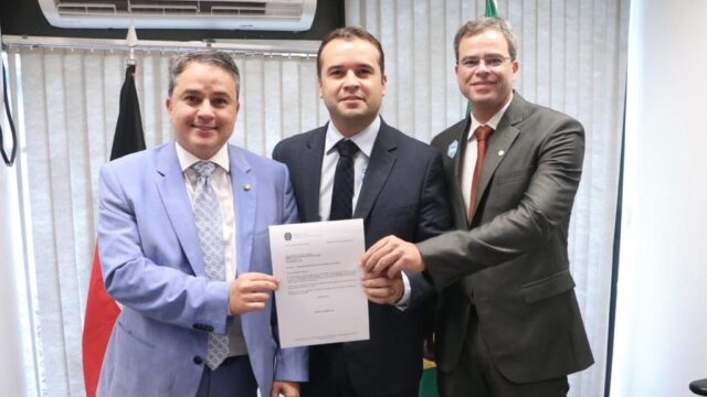 Prefeito de São Mamede participa da “Marcha dos Prefeitos em Brasília” e busca recursos