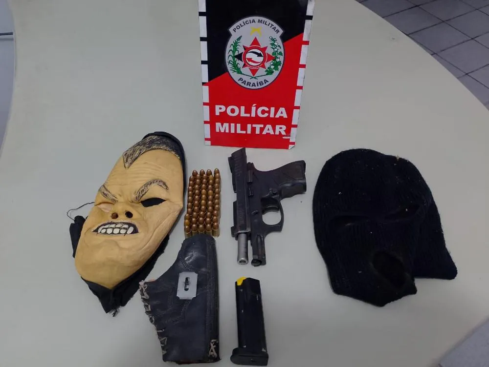 Polícia Militar apreende arma, munições e acessórios em operação na zona rural de Santa Luzia