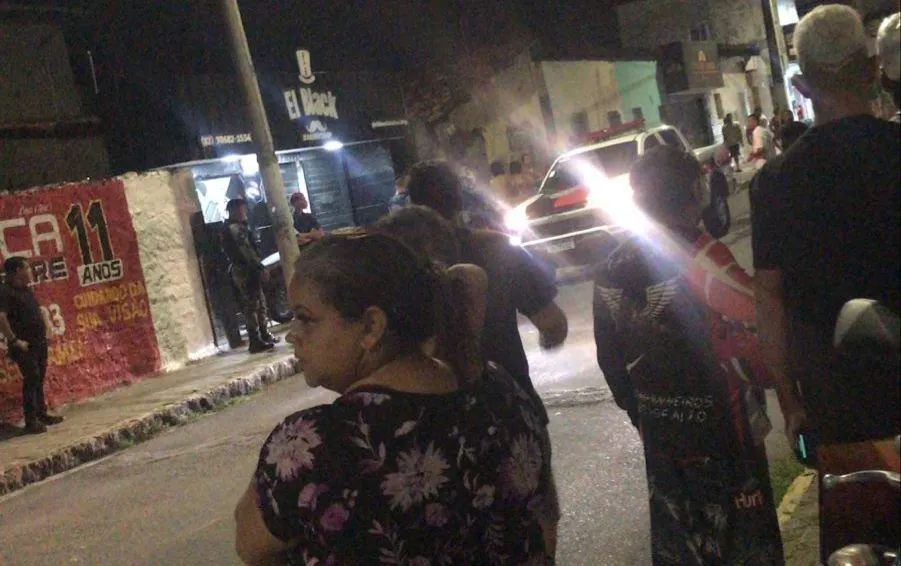 Jovem de 18 anos é morto a tiros em barbearia na Grande João Pessoa