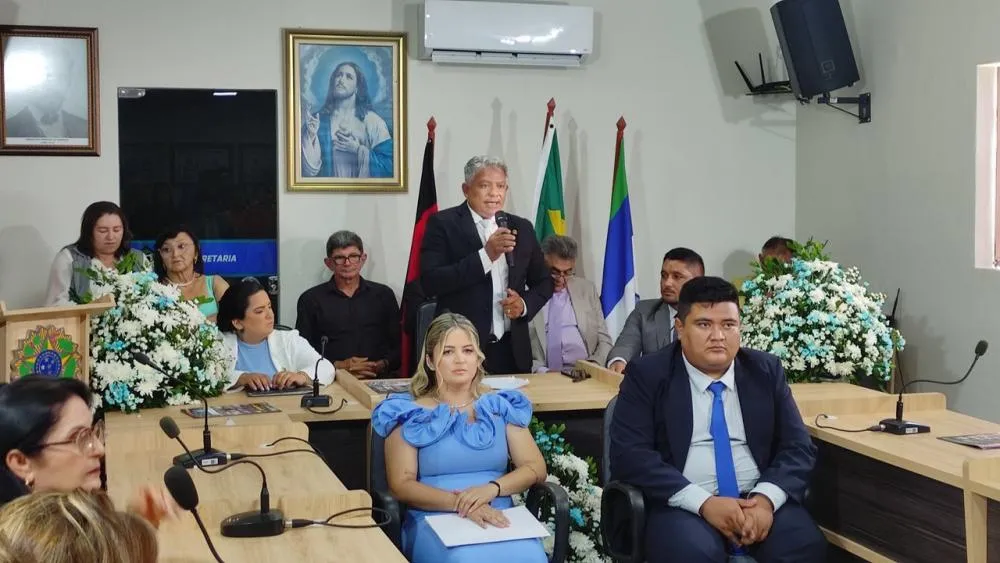 Erivaldo Medeiros é eleito presidente da Câmara Municipal de São José de Espinharas PB para o Biênio 2025-2026