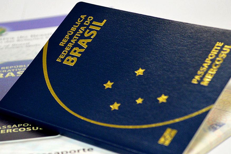Polícia Federal suspende confeccção de passaportes a partir de hoje, por falta de verba