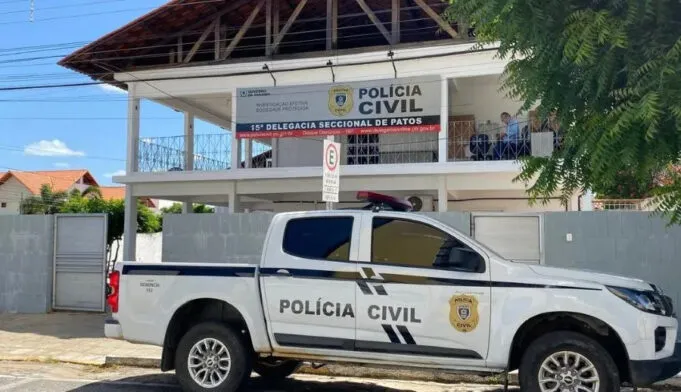 Criminosos invadem residência na zona rural de São José do Bonfim e furtam R$ 100 mil que família guardava para compra de imóvel