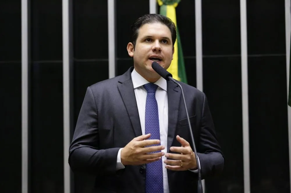 Comitiva de paraibanos vai a Brasília para eleição de Hugo Motta na Câmara
