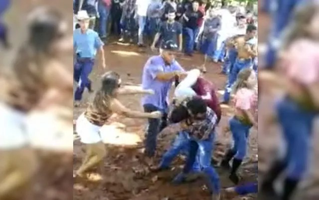 Vídeo: Empurrão no final de cavalgada termina em confusão gigantesca