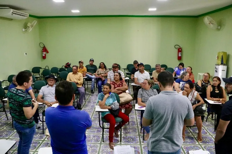 Secretaria de Agricultura e Desenvolvimento Rural de Patos discute com produtores familiares compra da alimentação escolar