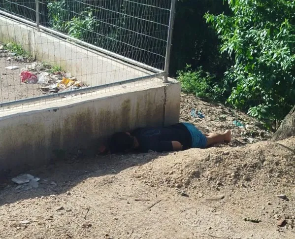 Jovem é levado para emboscada e morto a tiros na madrugada deste domingo (9)