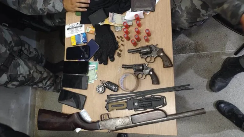 Grupo suspeito de planejar sequestro na Paraíba é preso com armas e sedativos