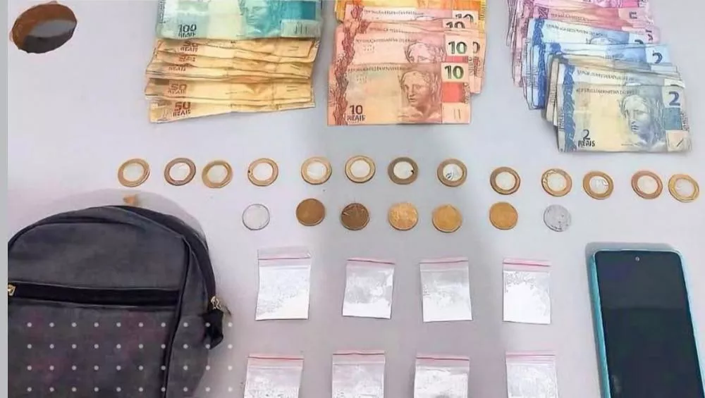 Polícia Militar prende homem por tráfico de drogas no Bairro Maternidade, em Patos-PB