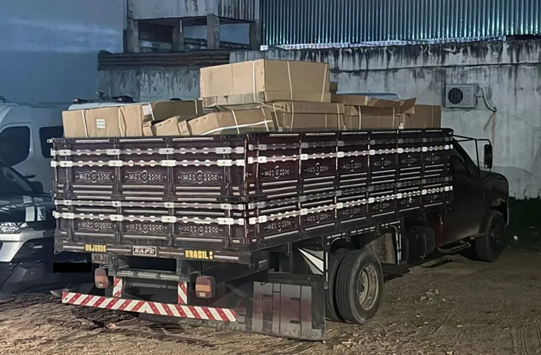 Operação apreende carga com 74 aparelhos de ar-condicionado automotivo e resgata caminhoneiro sequestrado em Santa Luzia