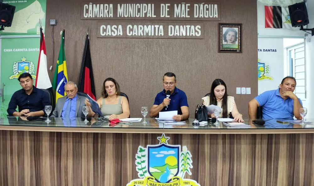 Com a presença do prefeito, Câmara de Mãe D´Água inicia trabalhos legislativos de 2025 