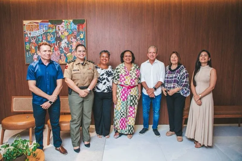 Com secretária estadual da mulher, prefeito de Patos discute primeiros passos para implantação da Patrulha Maria da Penha 