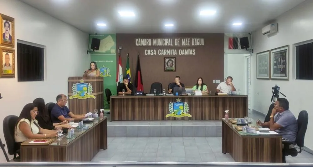 Câmara Municipal de Mãe D´água realizou sessão ordinária com aprovação de importantes projetos e requerimentos - confira 