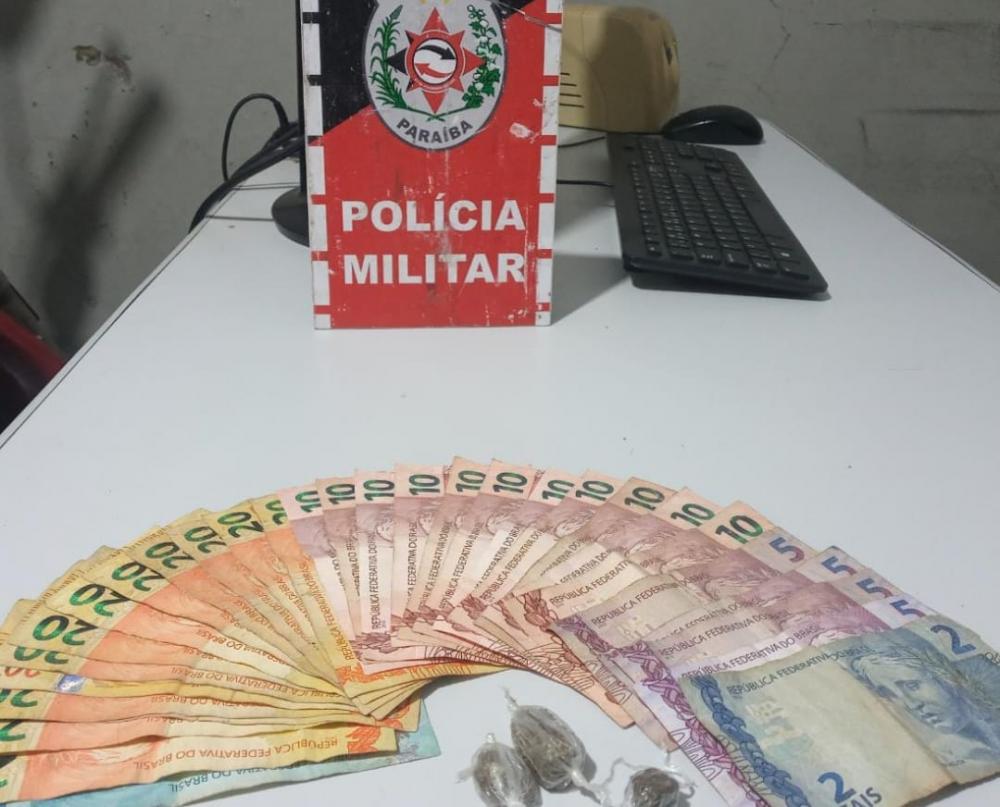 Polícia Militar apreende adolescente por tráfico de drogas, em Matureia