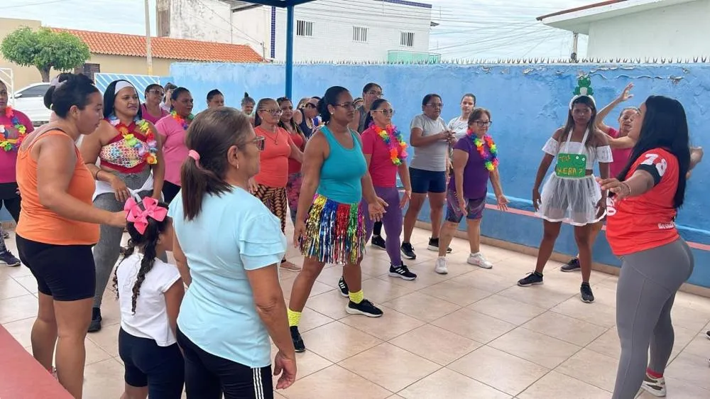 Juventude Sem Idade: Aulão de dança e exercícios promove saúde e interação no bairro Bivar Olinto