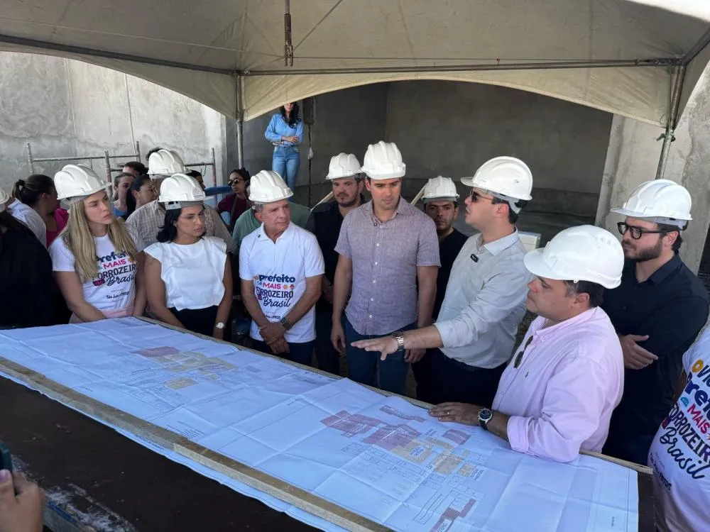 Prefeito Nabor e governador em exercício Lucas Ribeiro visitam obras em Patos