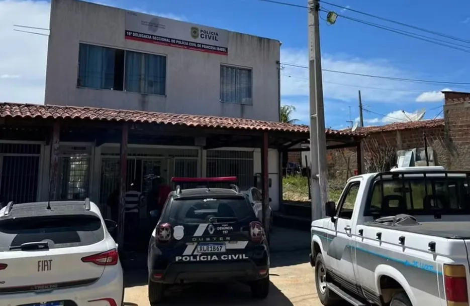 Pai é preso suspeito de estuprar três filhos, no Sertão da Paraíba