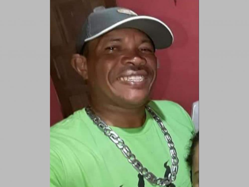 Homem mata atual namorado da ex-mulher a tiros e facadas, no Sertão da Paraíba 