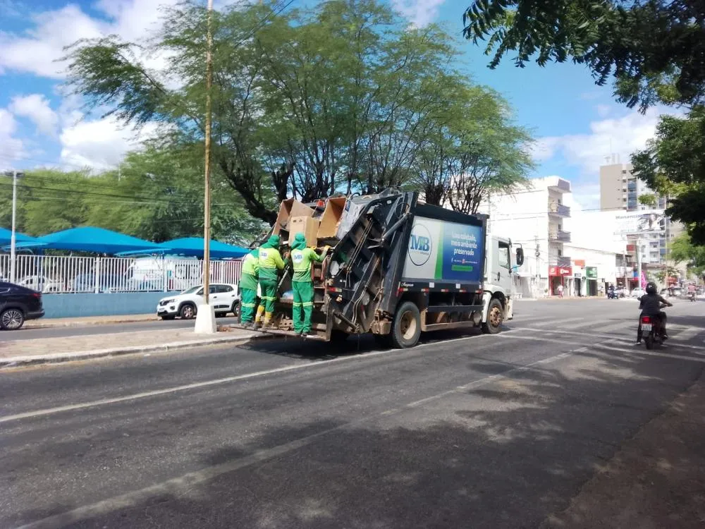 Prefeitura de Patos divulga cronograma completo de coleta de lixo nos bairros e no Distrito de Santa Gertrudes