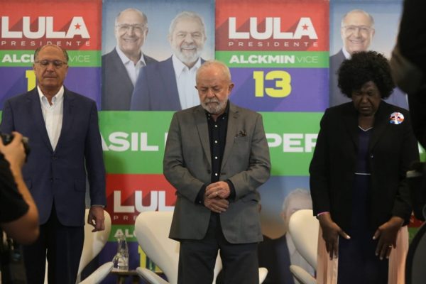 Para aliados de Lula, PT terá de ceder espaços no governo e retirar vetos a nomes para aprovar PEC
