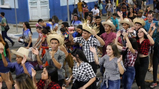6º Arrasta Drilha abre oficialmente os festejos juninos de Patos