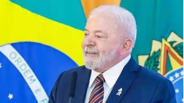 Lula anuncia política de reajuste do salário mínimo e isenção de IR - VÍDEO