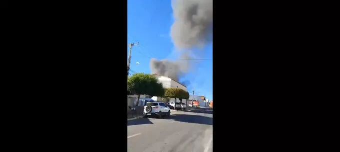 Morador provoca incêndio na própria residência com parentes dentro, em Patos. 