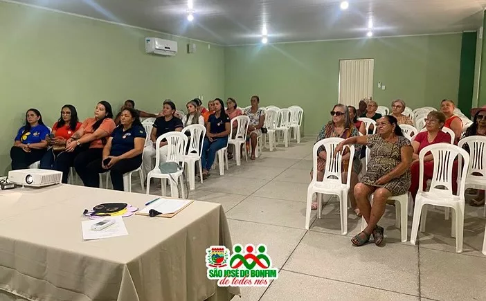 Prefeitura de São José do Bonfim inicia ações do Maio Laranja com palestra para idosos