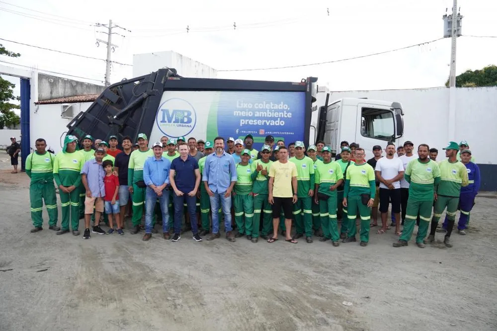 Prefeitura de Patos e MB celebram o Dia do Gari com festa e reconhecimento aos profissionais da limpeza urbana