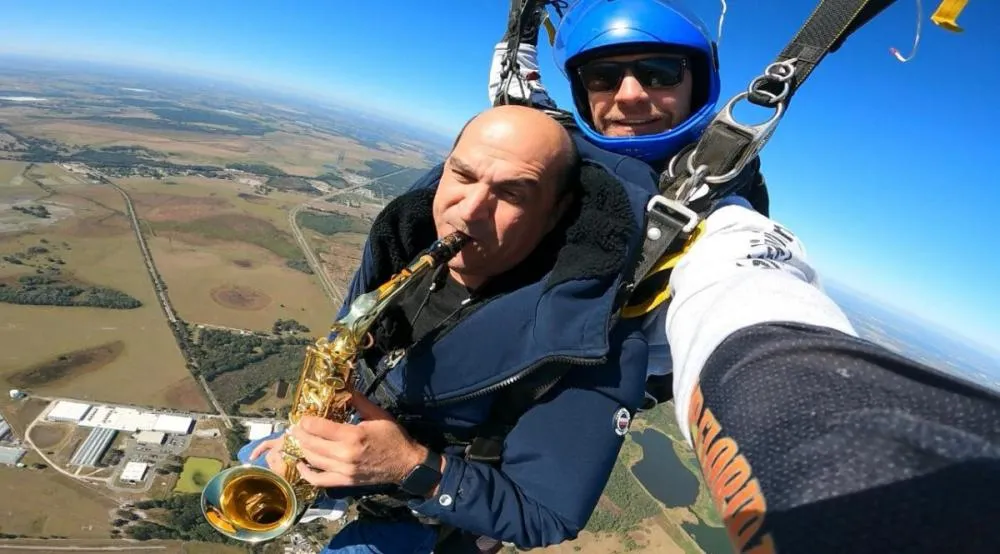 Saxofonista patoense pode entrar para Guinness Book