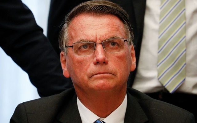 Bolsonaro pede ao TSE anulação de parte das urnas e PL diz que presidente teve 51% dos votos no 2º turno 
