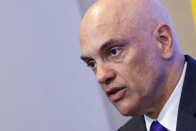 Moraes dá 24 horas para PL apresentar relatório completo sobre urnas eletrônicas