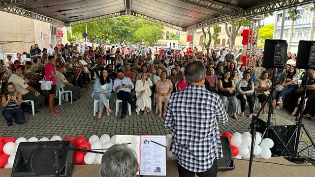 Governo do Estado homenageia mães servidoras no Centro Administrativo Estadual