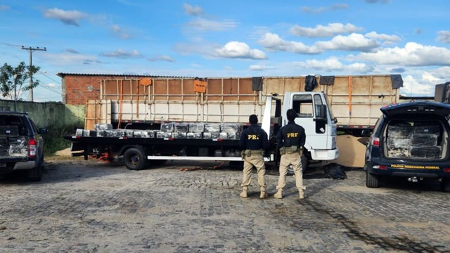 Polícia apreeende maconha avaliada em R$ 8,5 milhões e que tinha como destino a Paraíba
