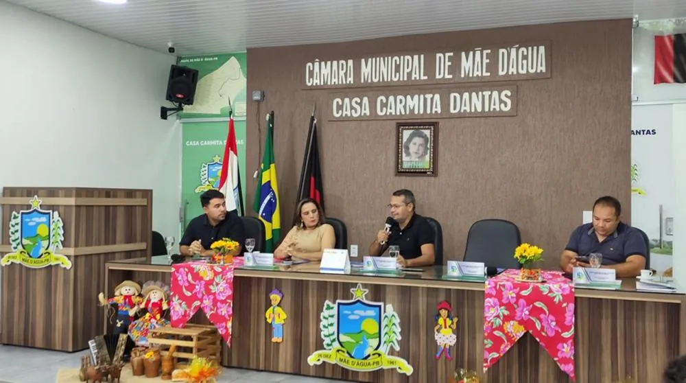 Câmara de Mãe D´Água realiza sessão ordinária com aprovação de importantes Projetos de Lei e Requerimentos - Confira